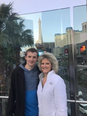 Candy Cooper & Son Travel to Las Vegas Candy Cooper & Son Travel to Las Vegas
